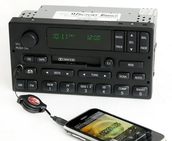 1999-07 Ford Crown Victoria AM FM CS Radio w CD Control Aux Input XW3F-18C870-AF