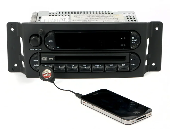 2004-08 Chrysler Pacifica AM FM Single CD Player RAH Stereo Receiver P05094564AE