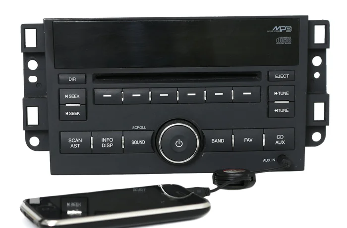 2009 Pontiac G3 AM FM mp3 Radio CD Player w Auxiliary Input 96989879 – UPX