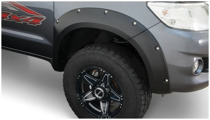 Bushwacker 11-13 Toyota Hilux Pocket Style Flares 2pc – Black