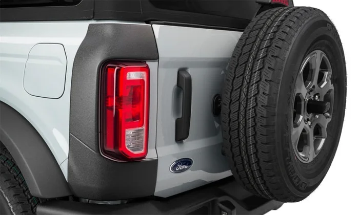 Bushwacker 21-22 Ford Bronco (2/4 Door) Trail Armor Rear Corner (2pc Rear) – Tex. Black