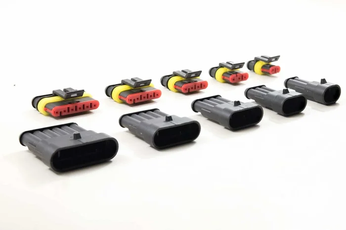 Connector: AMP Male – 5 pin