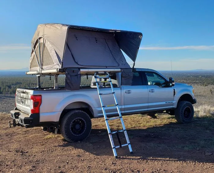 Freespirit Recreation High Country Series 80″ Premium Rooftop Tent