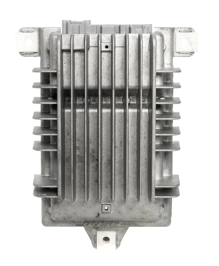 GMC Chevrolet 2007-2014 Sierra Denali Suburban Tahoe Yukon Amplifier 15186661