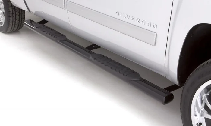 Lund 07-17 Chevy Silverado 1500 Crew Cab 5in. Oval Straight Steel Nerf Bars – Black