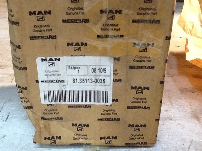 Man 81.35113-0035 Planetary Drive Sun Gear NOS