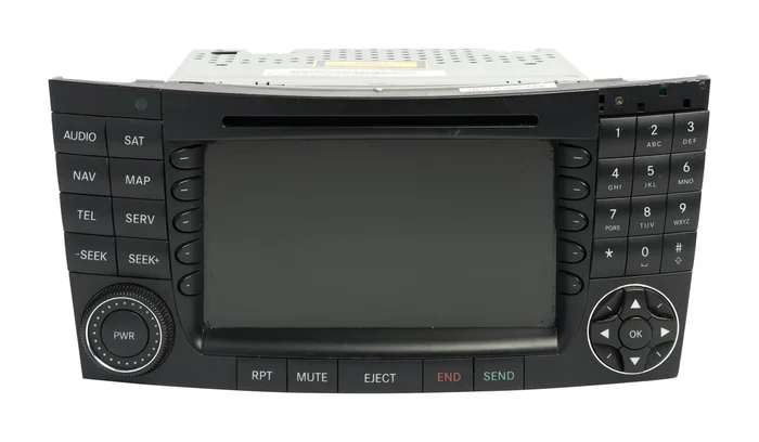 Mercedes-Benz CLS-Class 2007-2008 Radio AM FM Single Disc CD Player 2118203497