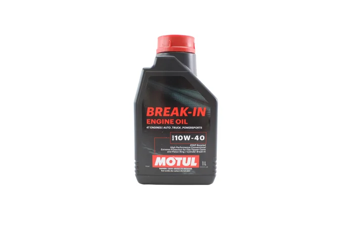 Motul 108080 – Engine Oil
