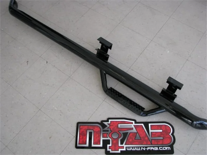 N-Fab Nerf Step 07-13 Chevy-GMC 2500/3500 07-10 1500 Regular Cab – Tex. Black – Cab Length – 3in