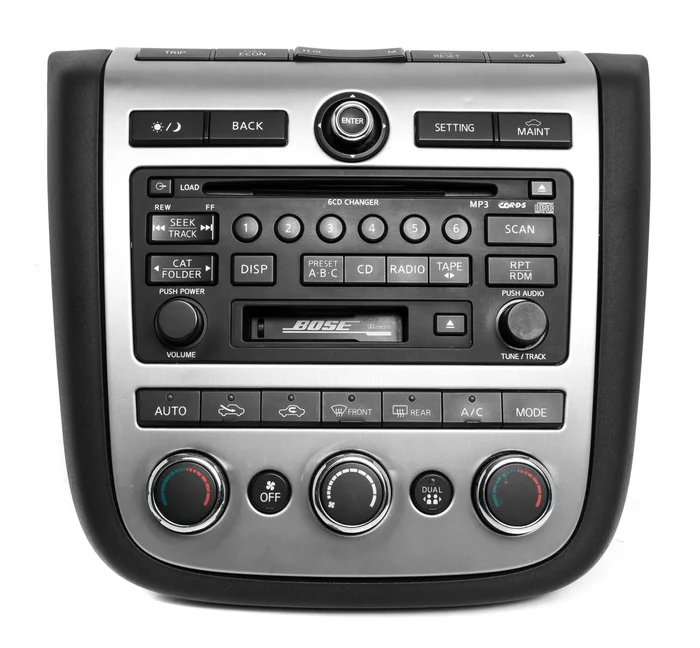 Nissan 2006-2007 Murano AM FM Receiver with 6 CD and Cassette Player 28188CC200