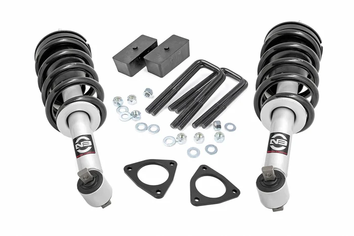 Rough Country 1319 2.5 Inch Lift Kit | Alu/Cast Steel | N3 Strut | Chevy/GMC 1500 (07-18)