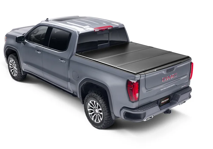 UnderCover Triad Tonneau 05-21 Frontier/09-12 Equator/05-15 Navara 6ft. w/Utili-Track System – TR56012